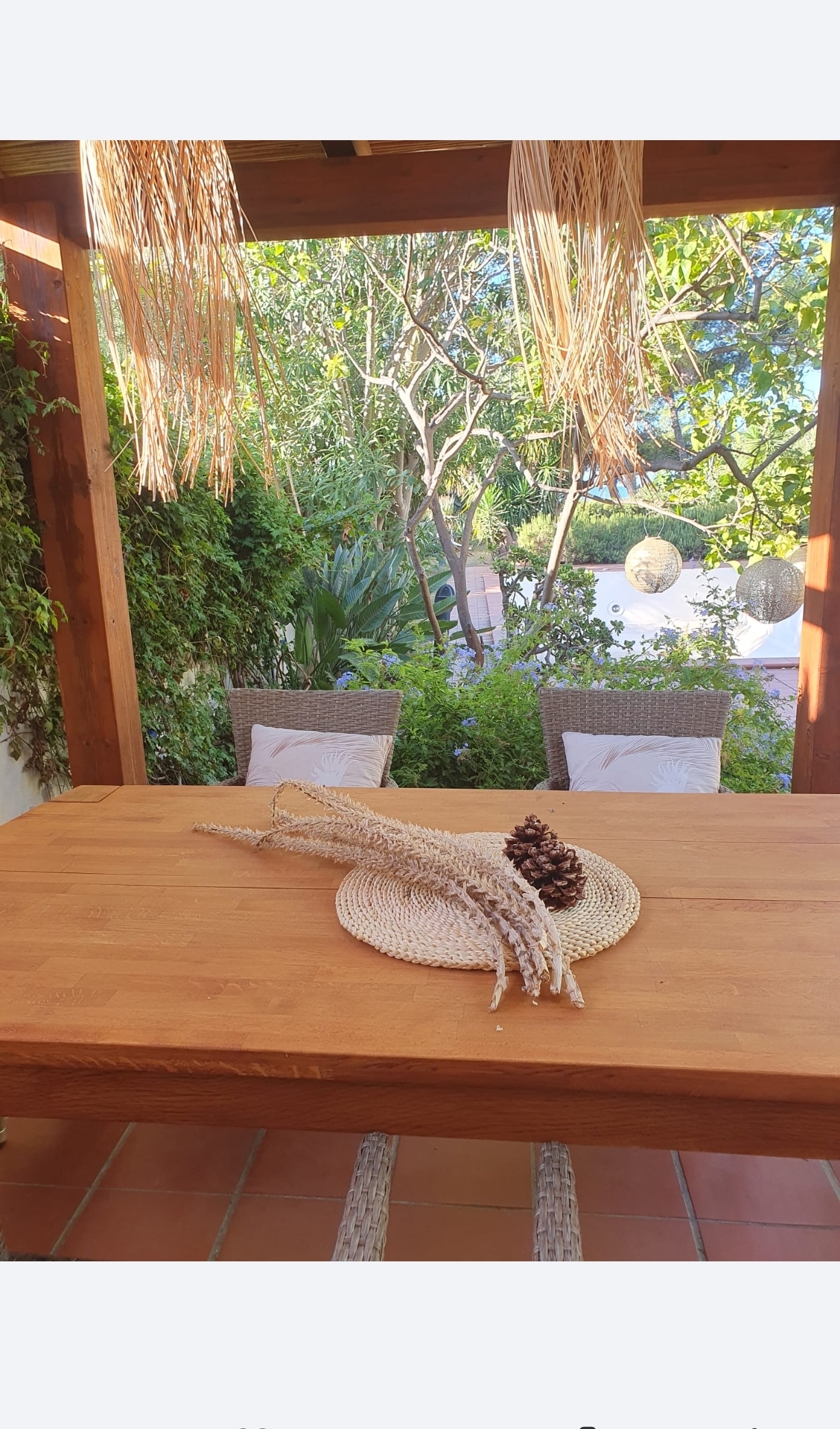 Terrasse mit Pergola