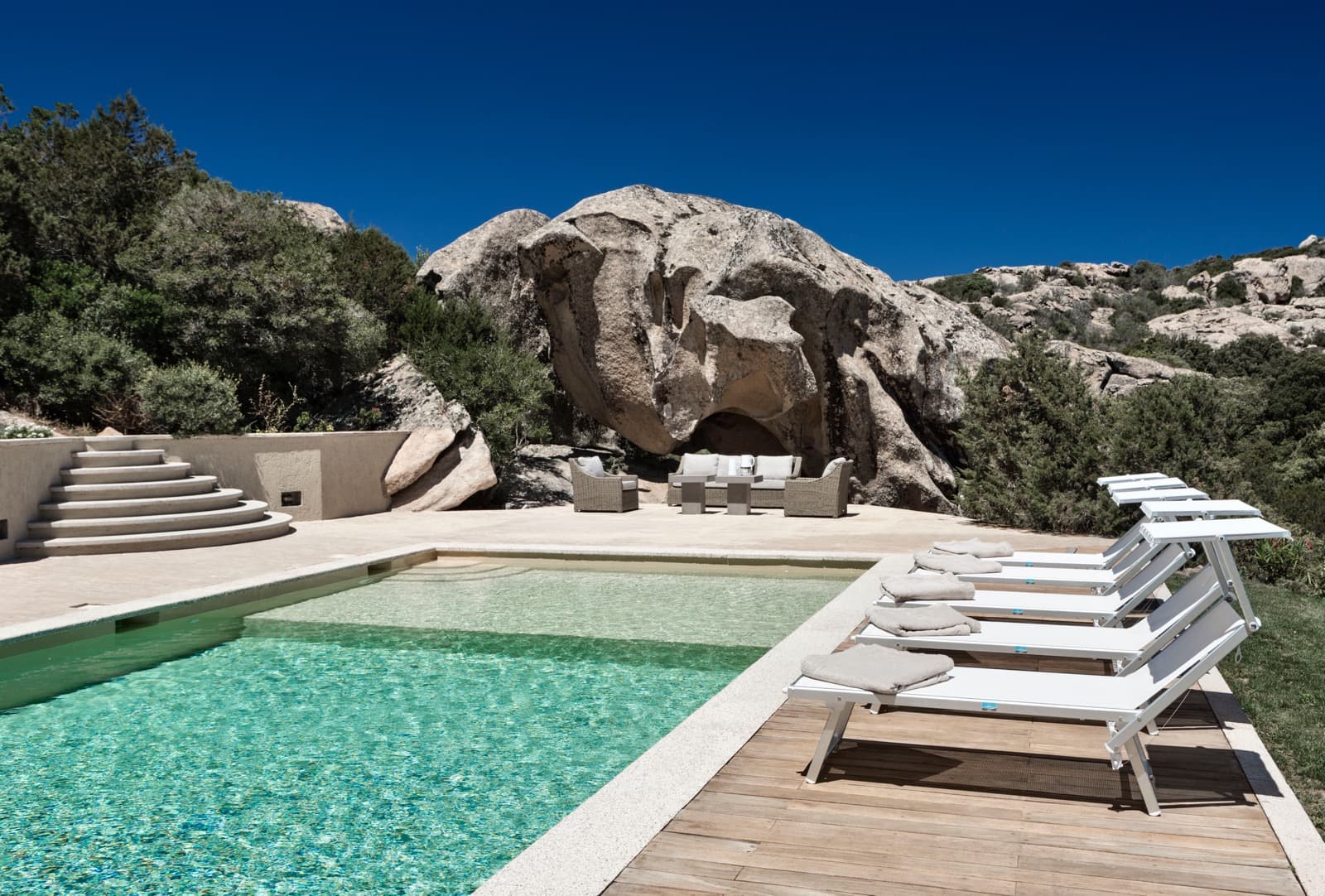 Villa Tavolara · Borgo Smeraldo · Arzachena